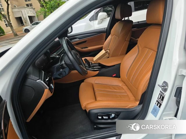 BMW 5 Series (G30) 2022 Белый из Кореи