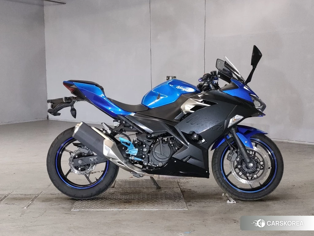 Проданный Kawasaki NINJA 250 2018 из Японии, фото 2
