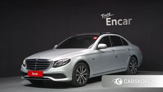 Mercedes-Benz E-Class W213 2019 Серебряный из Кореи