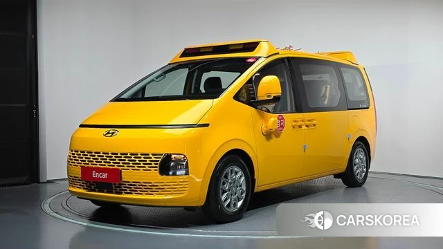 Hyundai Staria 2023 Желтый из Кореи