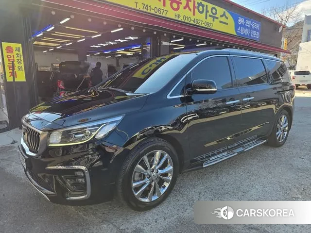 Kia The New Carnival 2018 Черный из Кореи