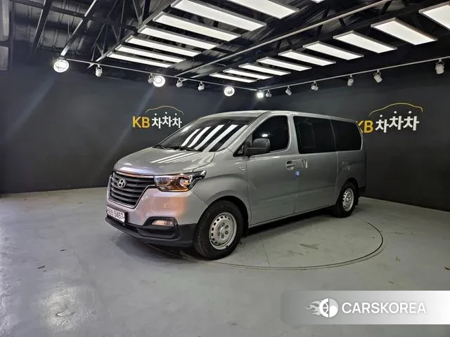 Hyundai The New Grand Starex 2018 Серебряный из Кореи