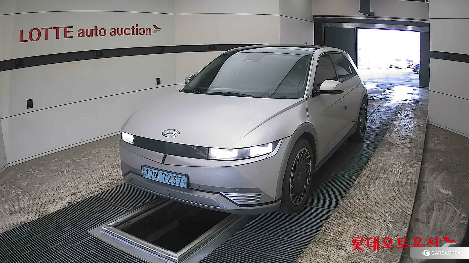 Hyundai IONIQ 5 2022 Gravity Gold Mat из Кореи