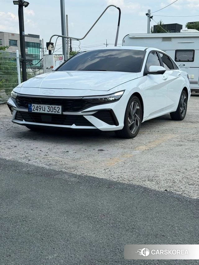 Hyundai The New Avante (CN7) 2023 Белый из Кореи