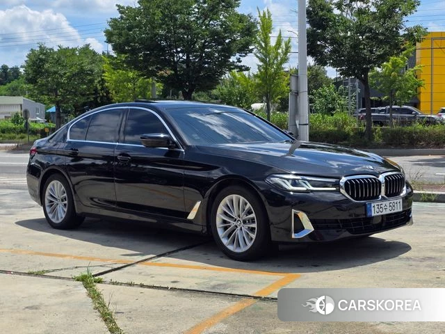 BMW 5 Series (G30) 2021 Черный из Кореи