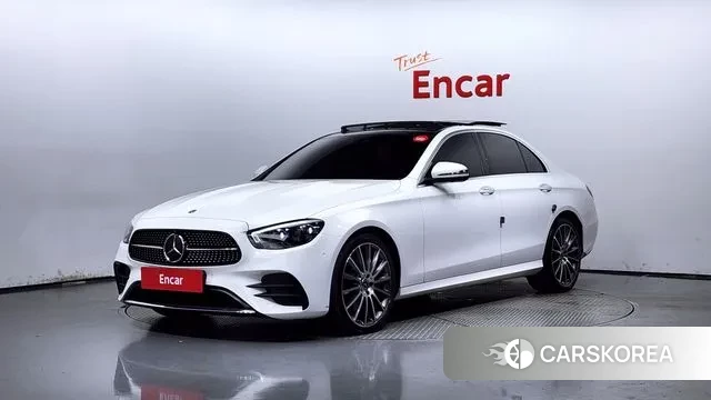 Mercedes-Benz E-Class W213 2021 Белый из Кореи