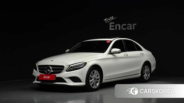 Mercedes-Benz C-Class W205 2019 Белый из Кореи
