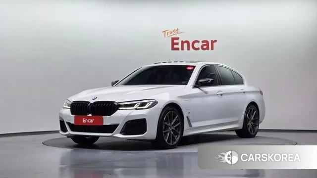 BMW 5 Series (G30) 2021 Белый из Кореи