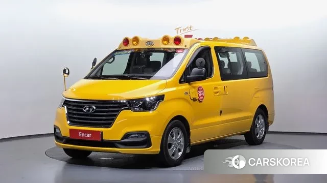 Hyundai The New Grand Starex 2018 Желтый из Кореи