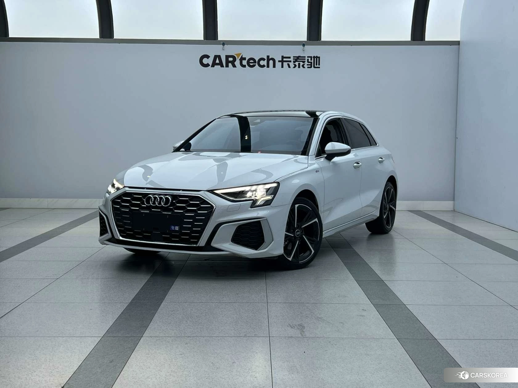 Audi A3 2023 Белый из Китая