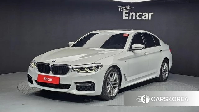 BMW 5 Series (G30) 2018 Белый из Кореи