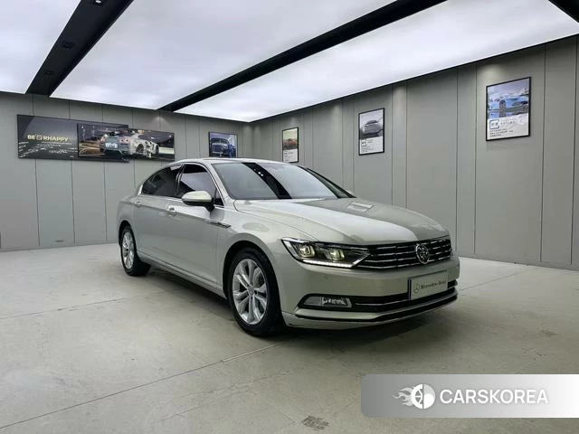 Volkswagen Magotan 2019 Желтый из Китая