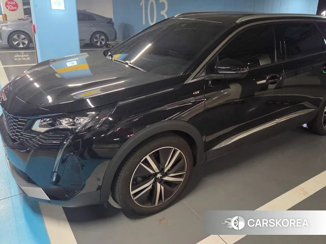 Peugeot 5008 second generation 2025 Черный из Кореи