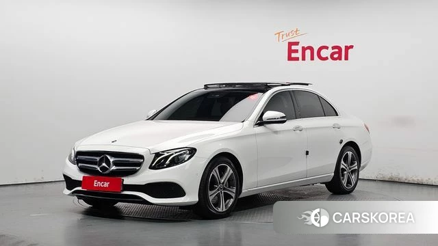 Mercedes-Benz E-Class W213 2019 Белый из Кореи