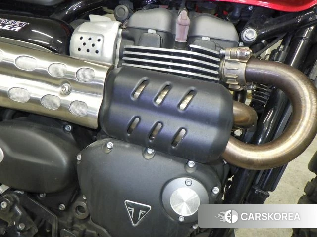 Engine photo