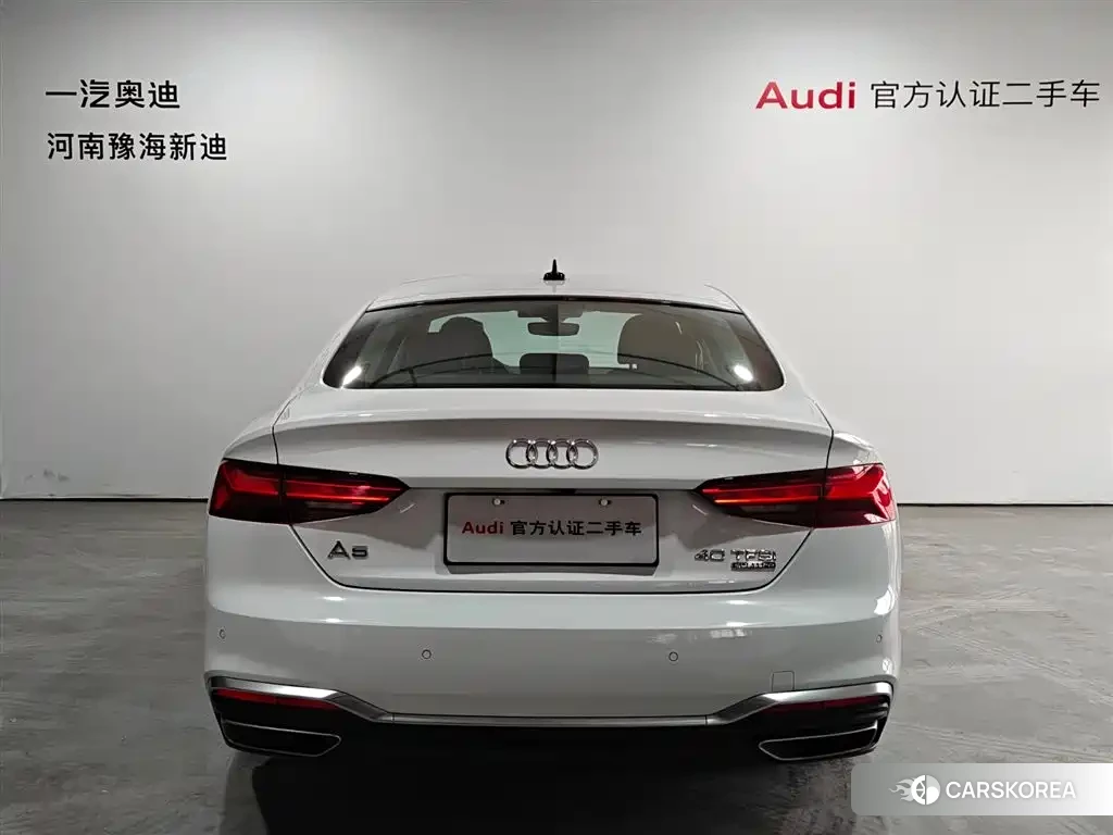 Audi A5 (imported) 2023 Белый из Китая