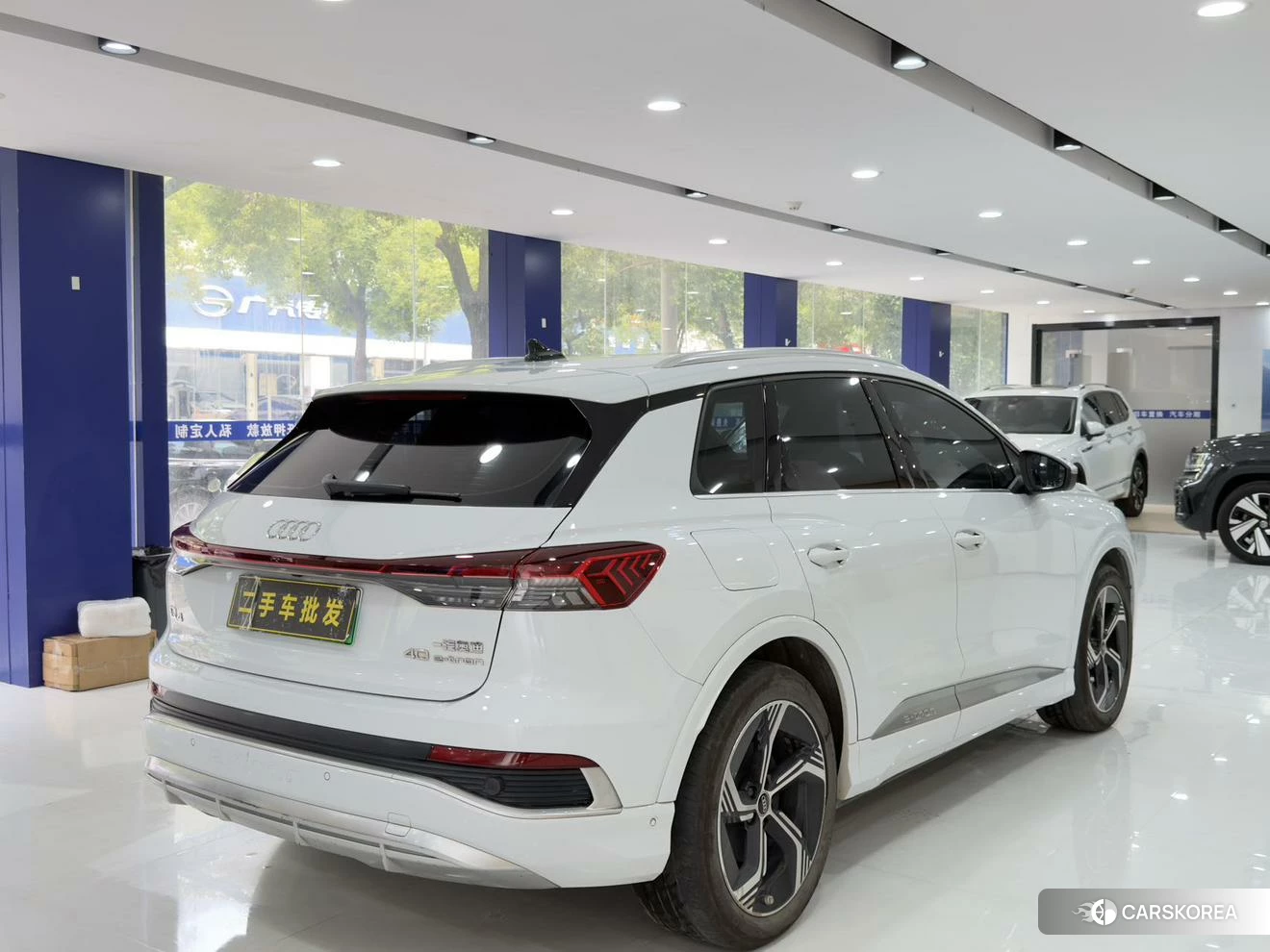 Audi Q4 e-tron 2023 Белый из Китая