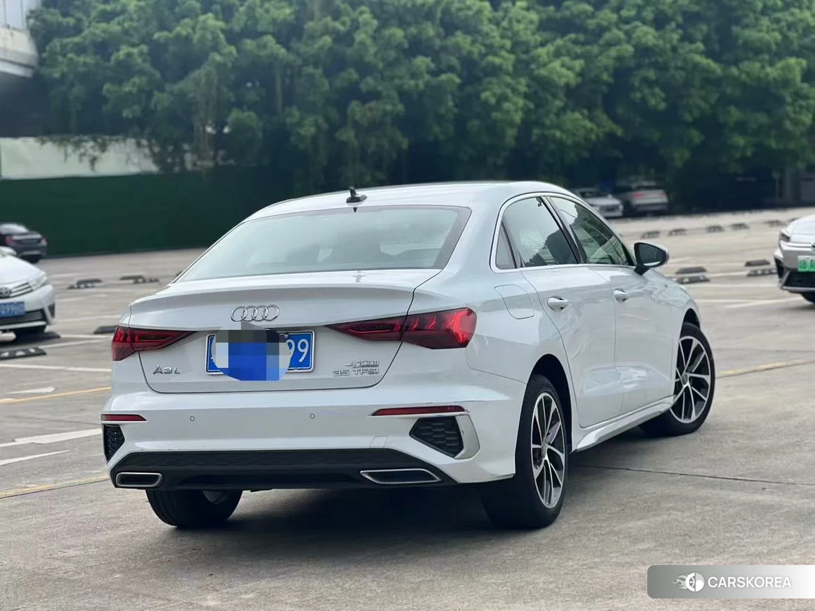 Audi A3 2021 Белый из Китая