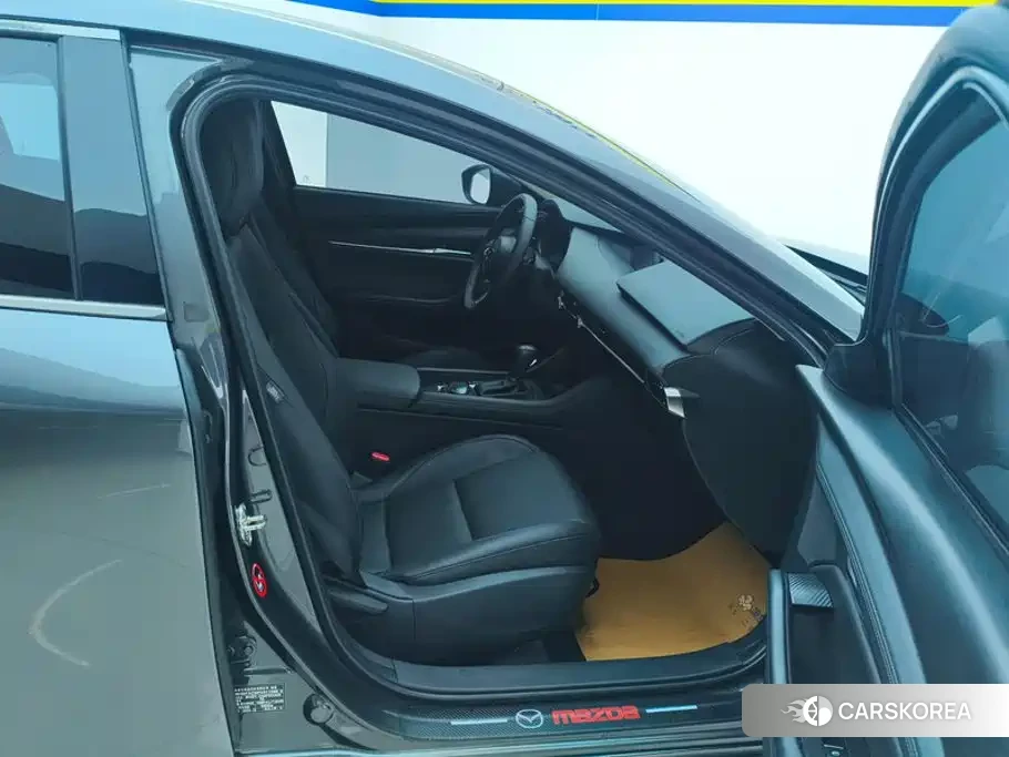 Mazda 3 2024 Silver/gray из Китая, фото 2