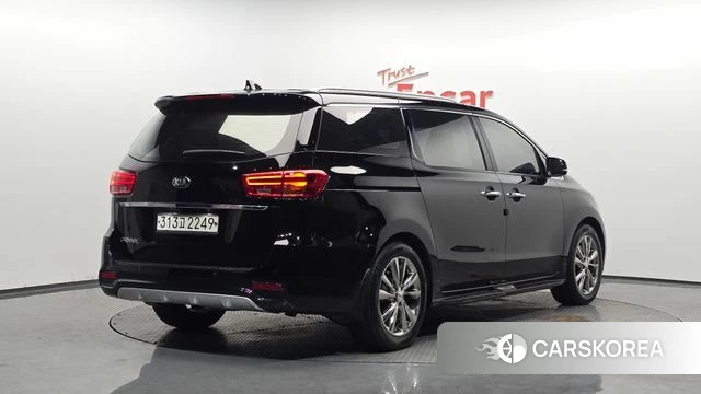 Kia The New Carnival 2019 Черный из Кореи