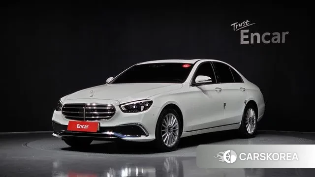 Mercedes-Benz E-Class W213 2021 Белый из Кореи