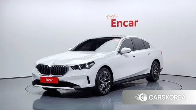 BMW 5 Series (G60) 2023 Белый из Кореи