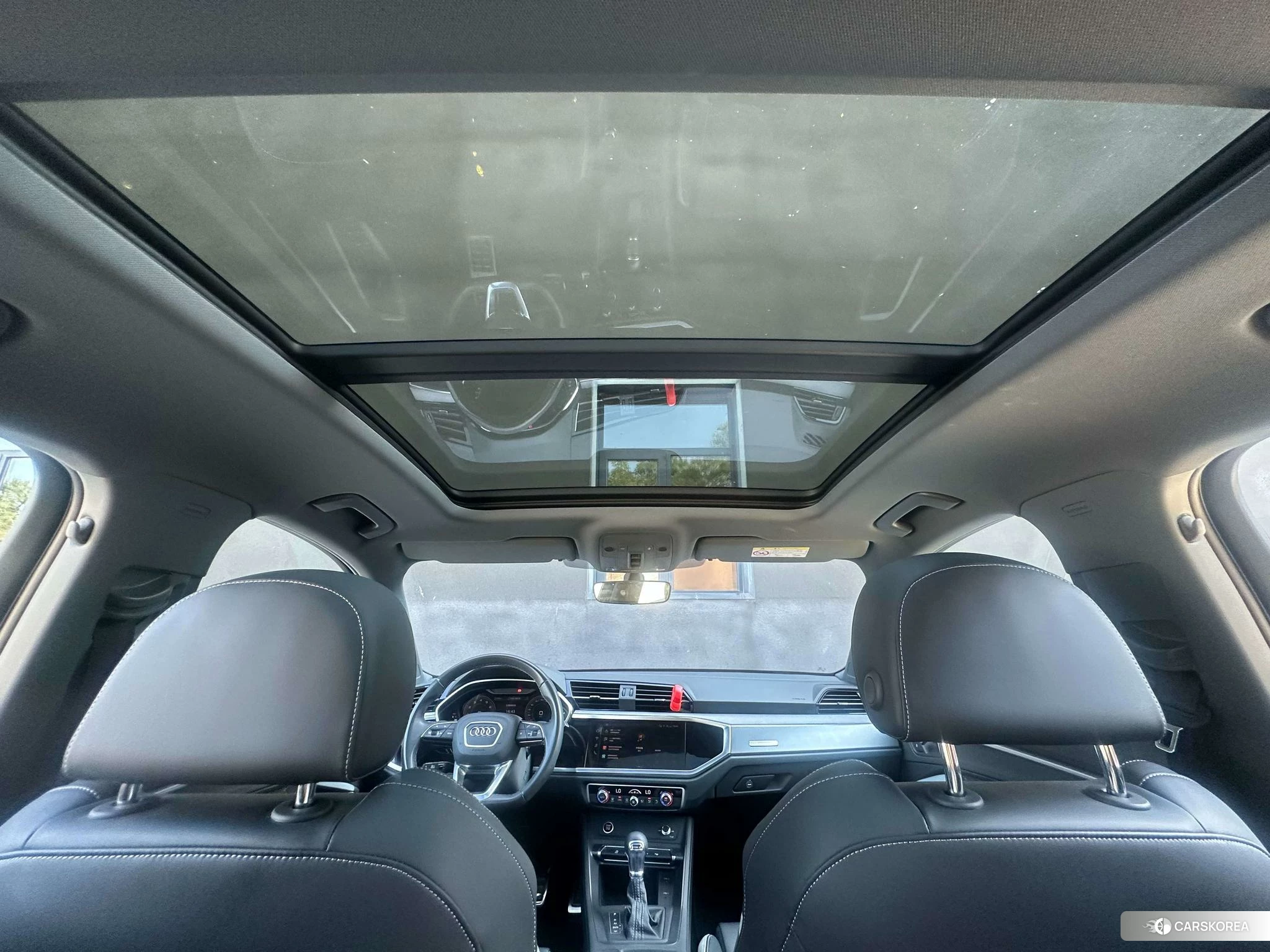 Audi Q3 2023 Белый из Китая