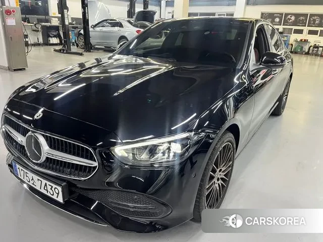 Mercedes-Benz C-Class W206 2023 Черный из Кореи