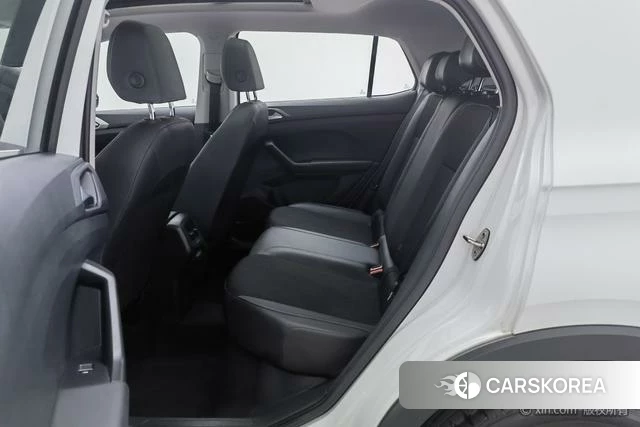 Volkswagen Exploring the shadow 2021 Белый из Китая