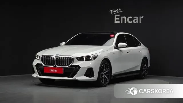 BMW 5 Series (G60) 2025 Белый из Кореи