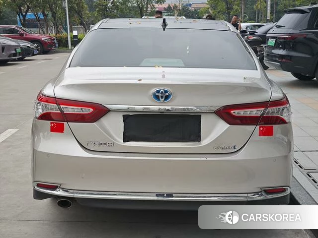 Toyota Camry 2023 Серебристо-серый из Китая