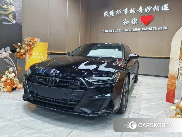 Audi A7L 2023 Черный из Китая