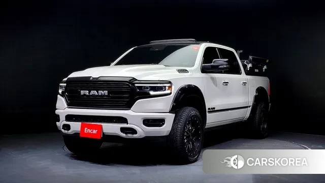 Dodge Lampicup 2019 Белый из Кореи