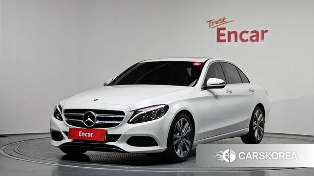Mercedes-Benz C-Class W205 2018 Белый из Кореи