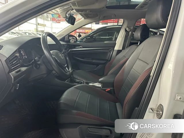 Volkswagen Bora 2021 Белый из Китая