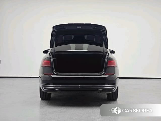 Volkswagen Passat 2025 Черный из Китая