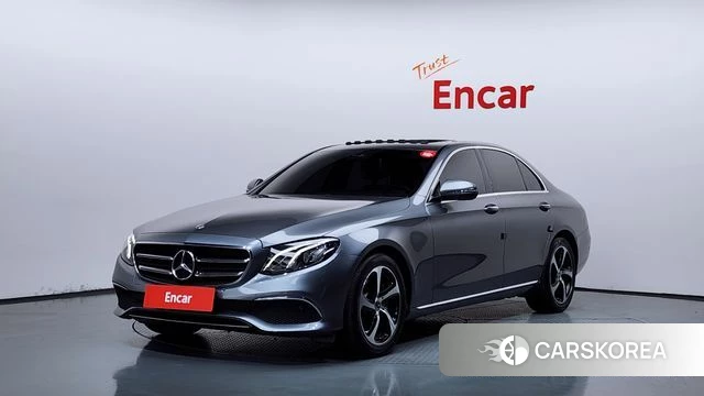 Mercedes-Benz E-Class W213 2019 Серый из Кореи