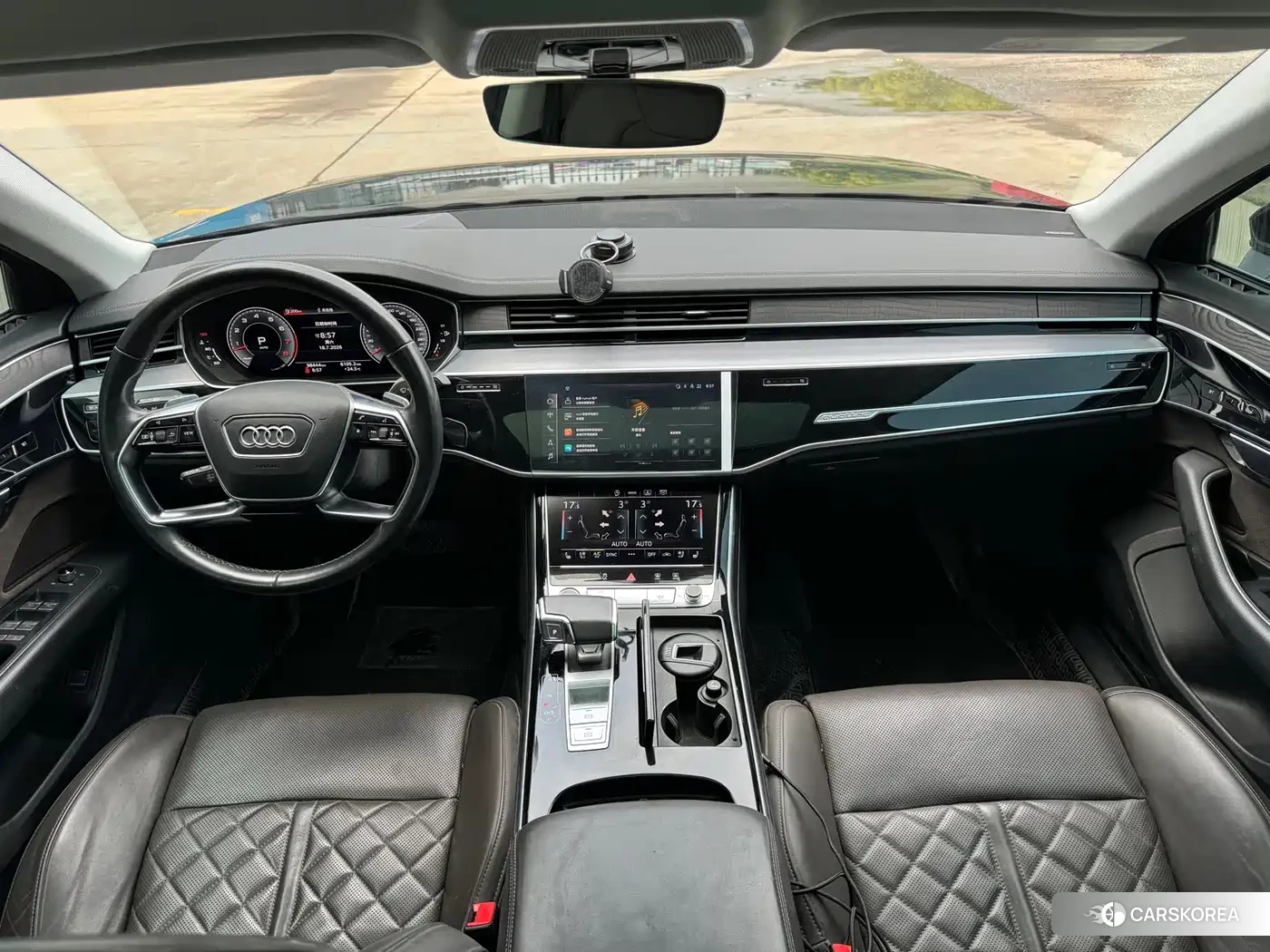 Audi A8 2022 Черный из Китая