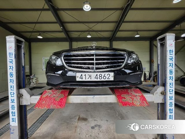 Mercedes-Benz E-Class W213 2018 Черный из Кореи