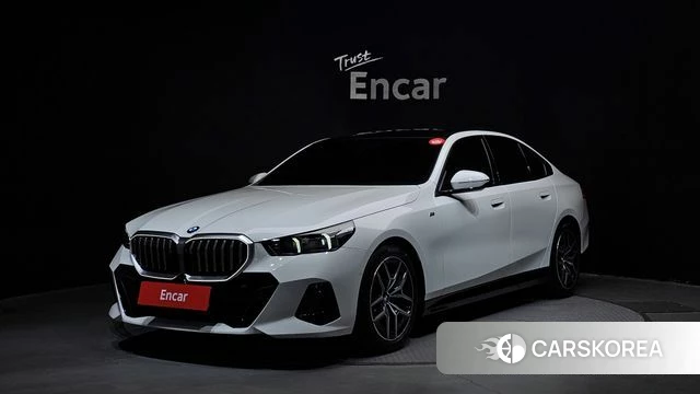 BMW 5 Series (G60) 2025 Белый из Кореи