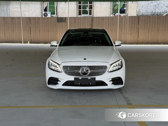 Mercedes-Benz Class C 2021 Белый из Китая