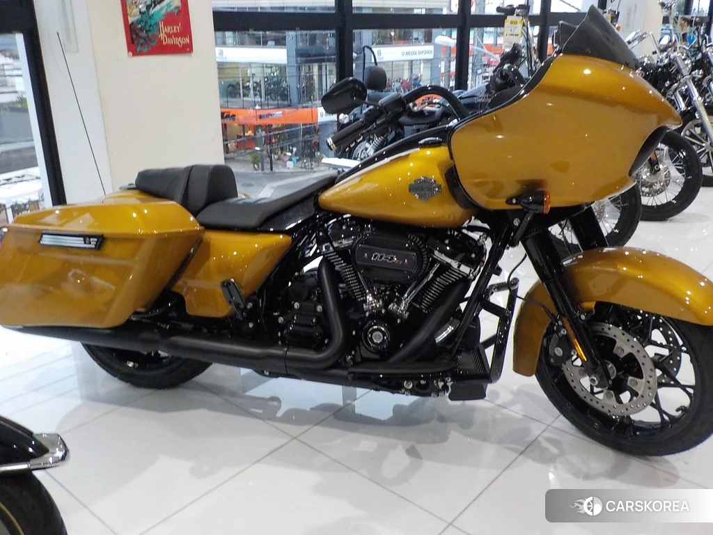 Проданный Harley-Davidson Road Glide FLTRXS1750 2023 из Японии, фото 2