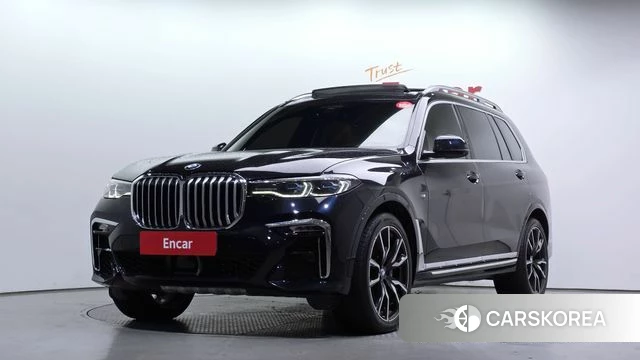 BMW X7 (G07) 2021 Черный из Кореи
