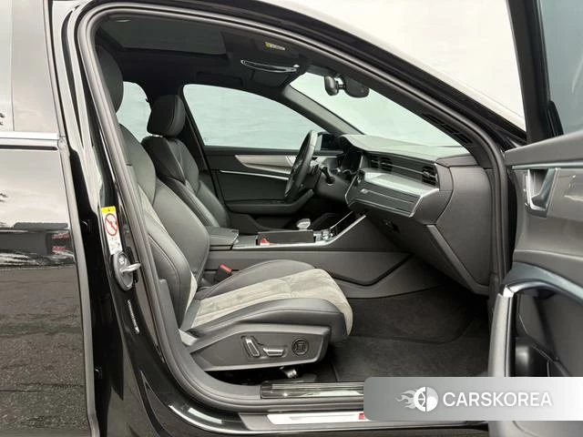 Audi A6L 2024 Черный из Китая