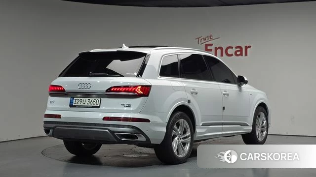 Audi Q7 (4M) 2021 Белый из Кореи