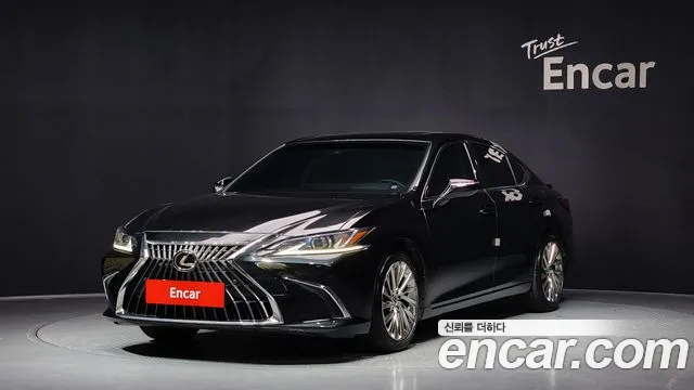 Lexus ES300h 7th generation 2023 Черный из Кореи