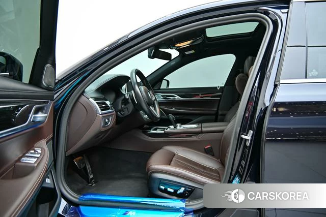 BMW 7 series 2021 Черный из Китая