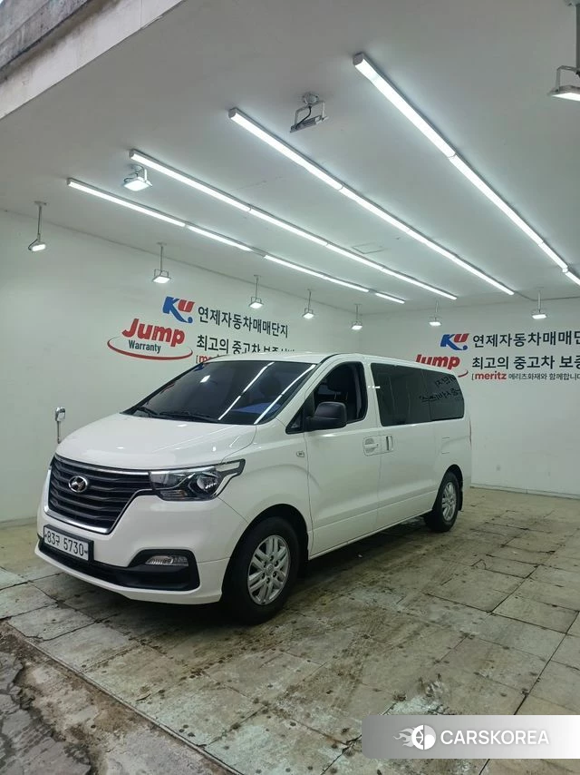 Hyundai The New Grand Starex 2018 Белый из Кореи