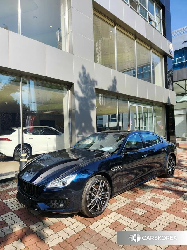 Maserati Quattroporte 2023 Синий из Кореи