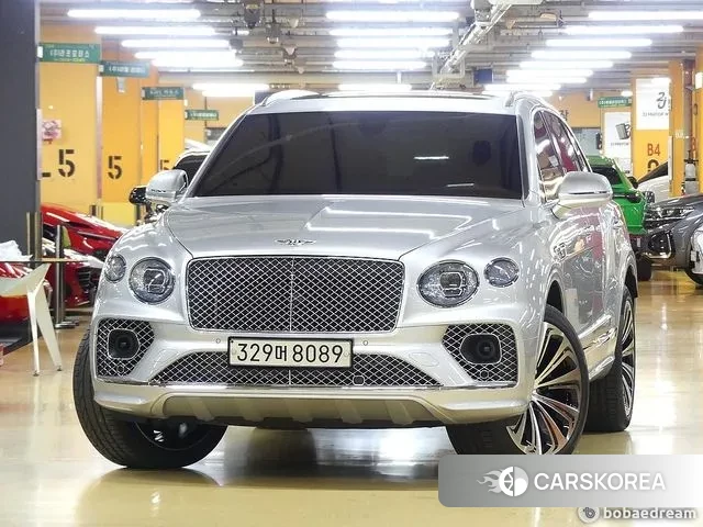 Bentley Bentayga 2022 Серебряный из Кореи